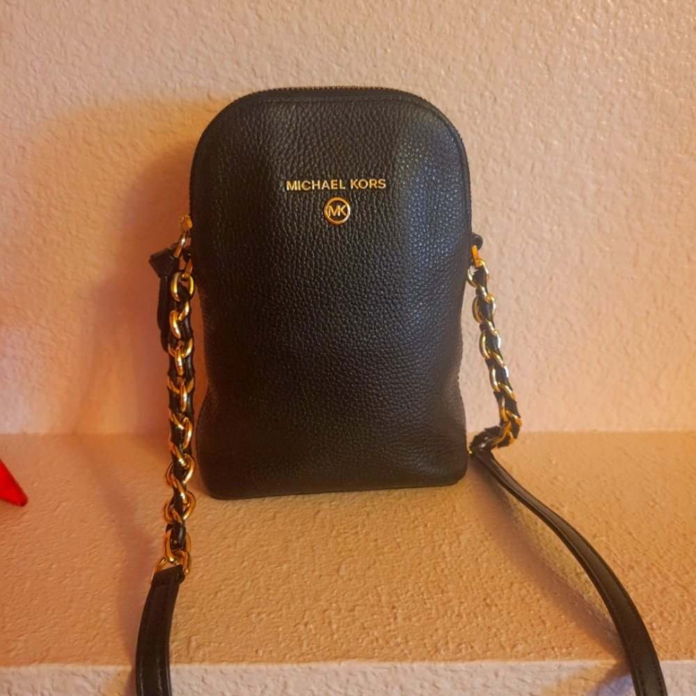 Michael Kors In Excellent Condition - image 1